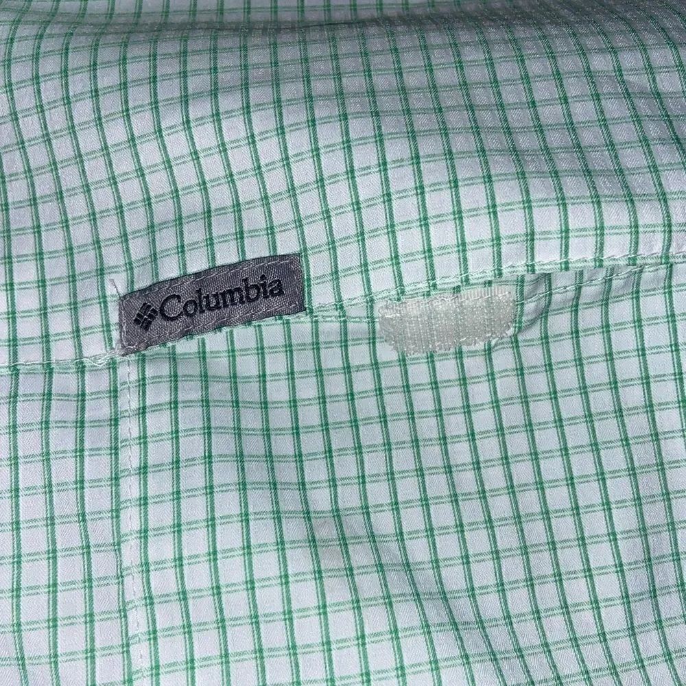 Columbia button up shirt - Picture 2 of 4